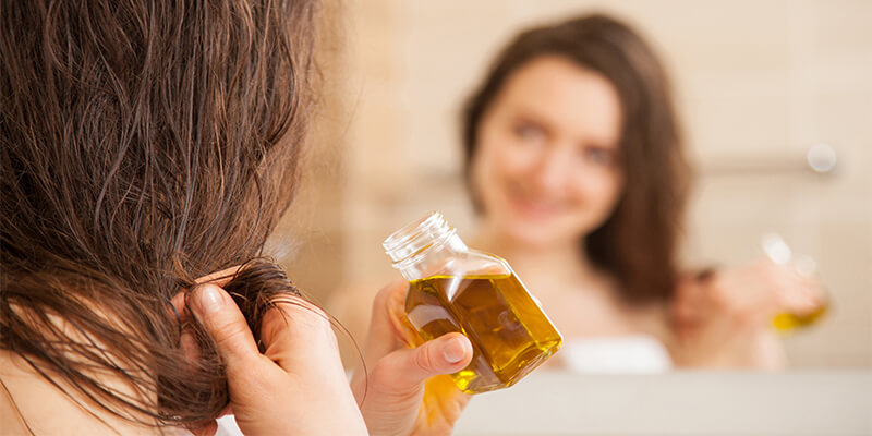 Applying Hair Oil